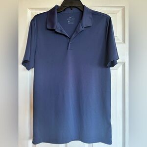 Nike Men's Navy Dri-FIT Short Sleeve Classic in small